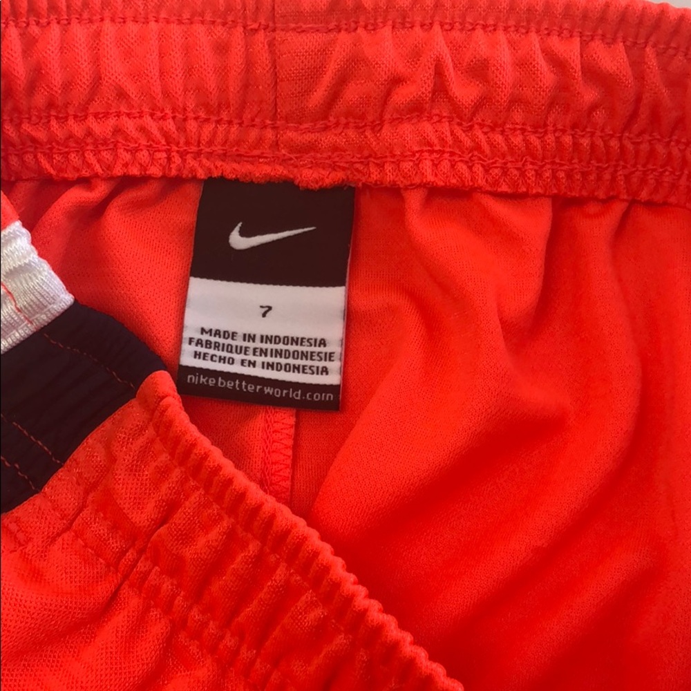 Nike short - Picture 6 of 8
